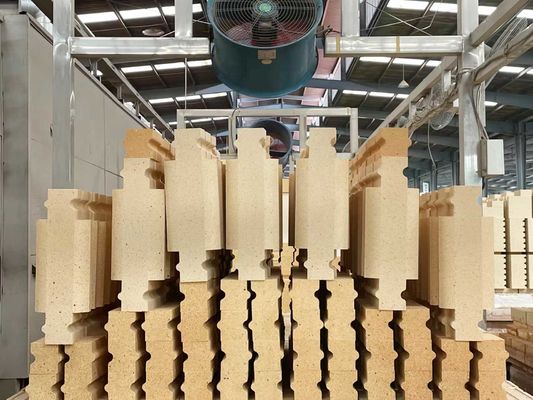 خرید 55-65% Al2O3 Carbon Roaster High Alumina Fire Brick شکل ویژه ای online manufacture